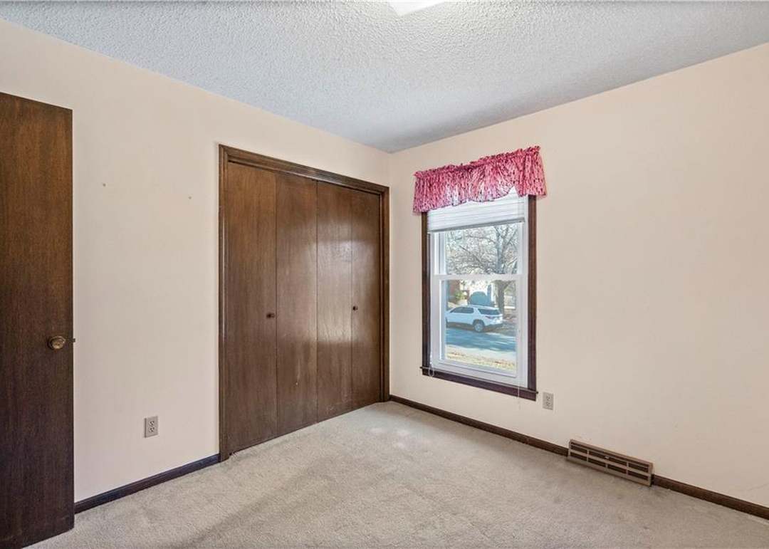 6240 Normandy Drive — photo 7