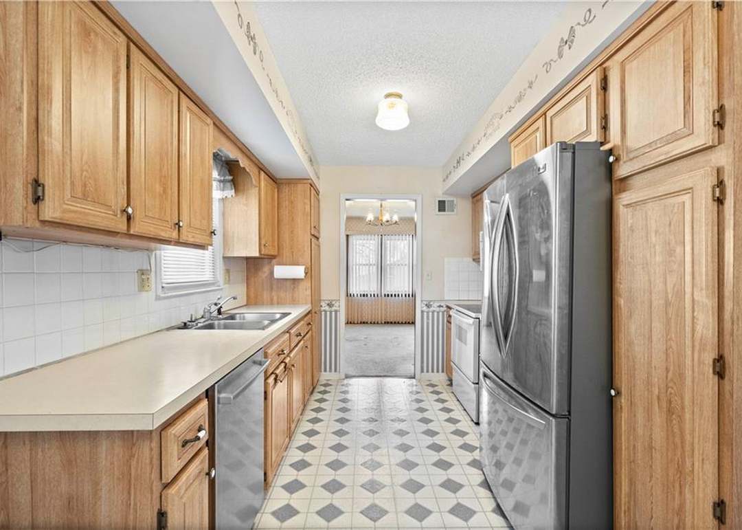 6240 Normandy Drive — photo 16
