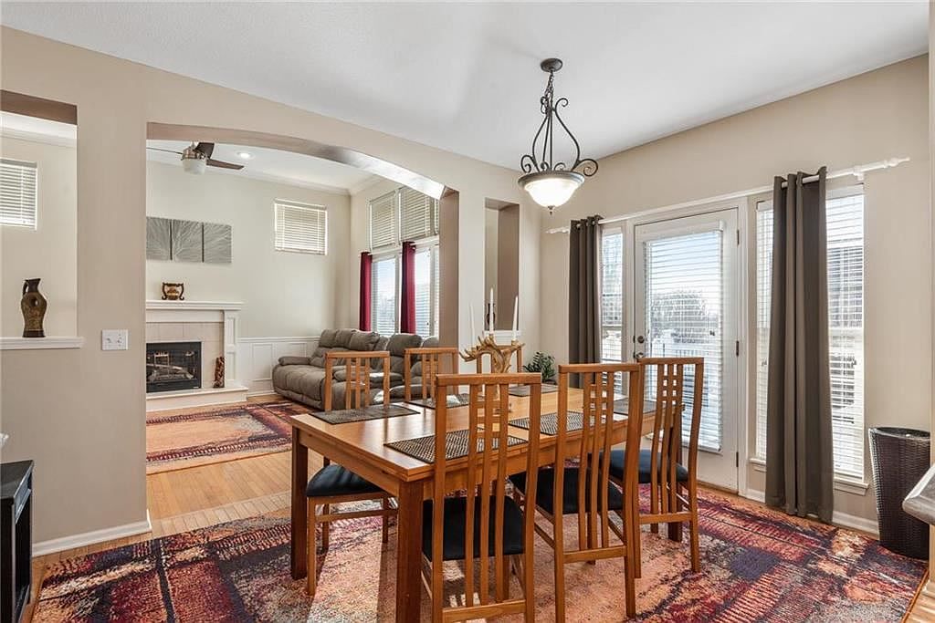 629 E Dogwood Street — photo 7