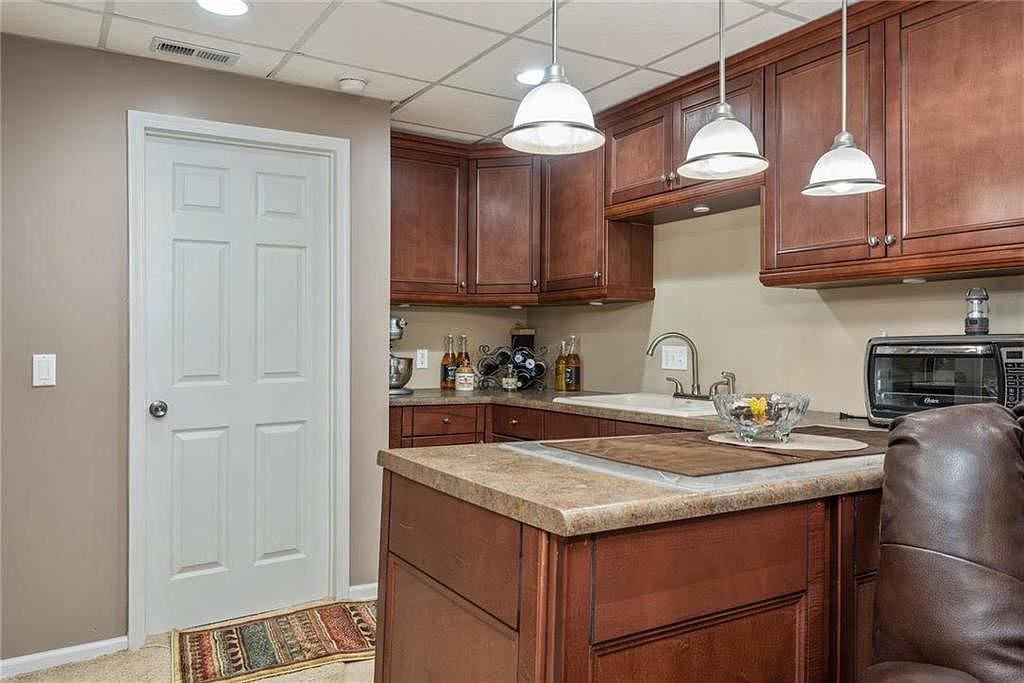 629 E Dogwood Street — photo 23