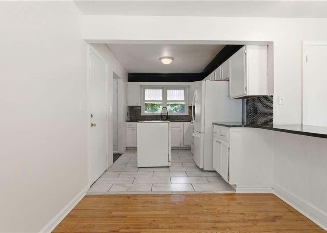 6301 E 101st Street — photo 1