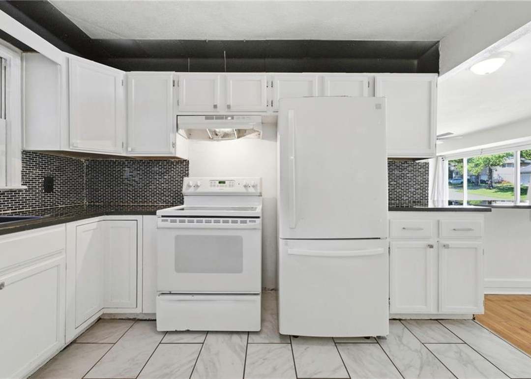 6301 E 101st Street — photo 3