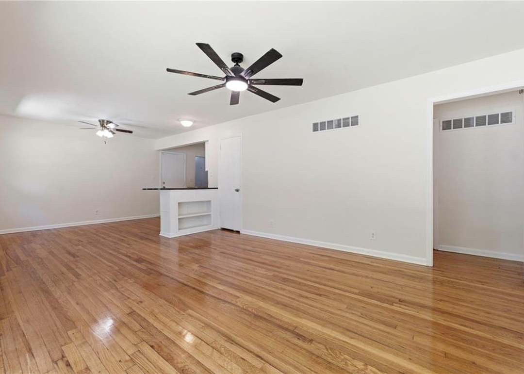 6301 E 101st Street — photo 9