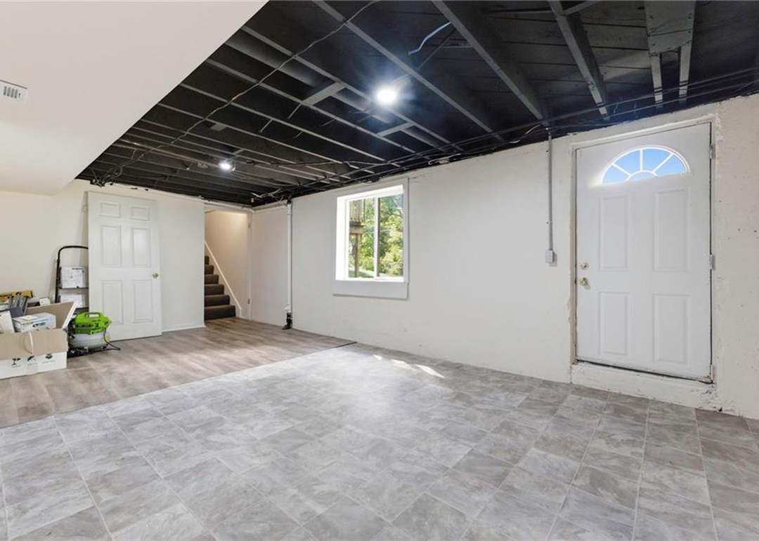 6301 E 101st Street — photo 19