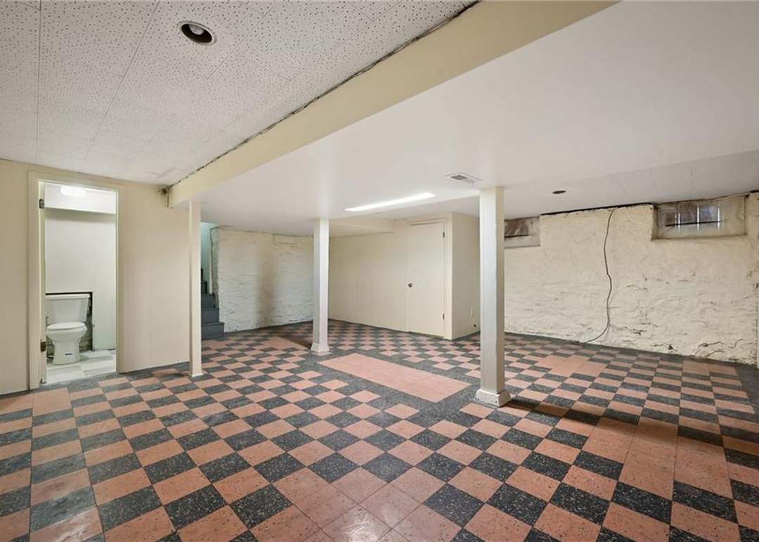 6327 Main Street — photo 22