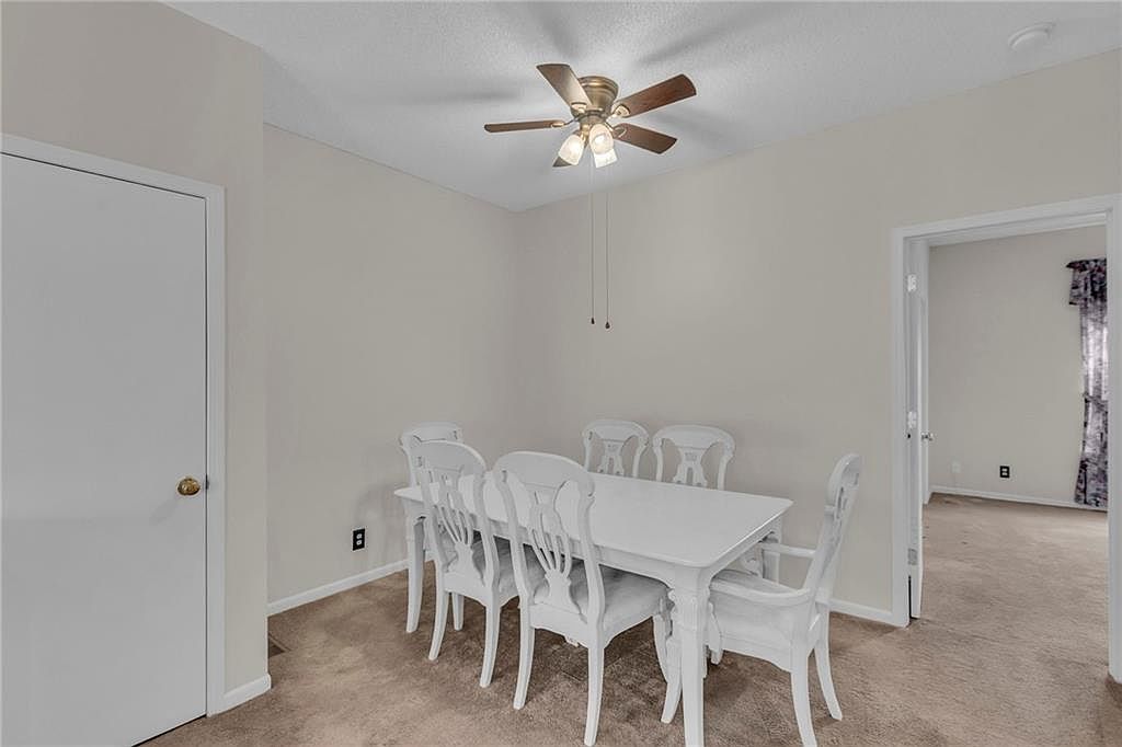 633 Woodson Lane — photo 5