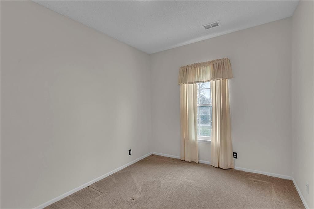 633 Woodson Lane — photo 21