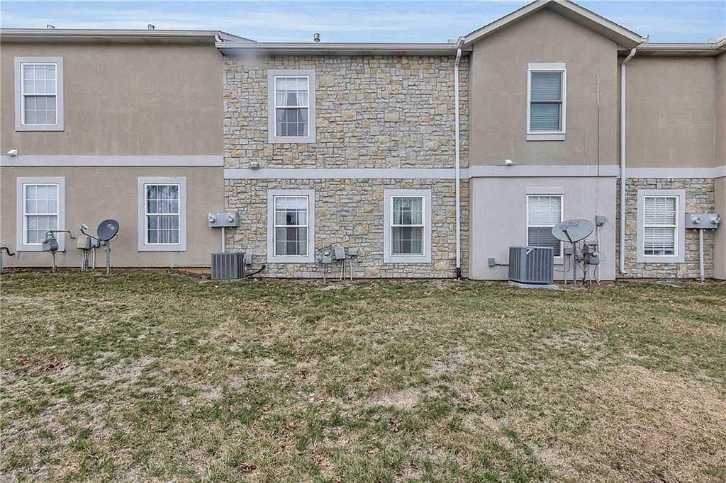 633 Woodson Lane — photo 27
