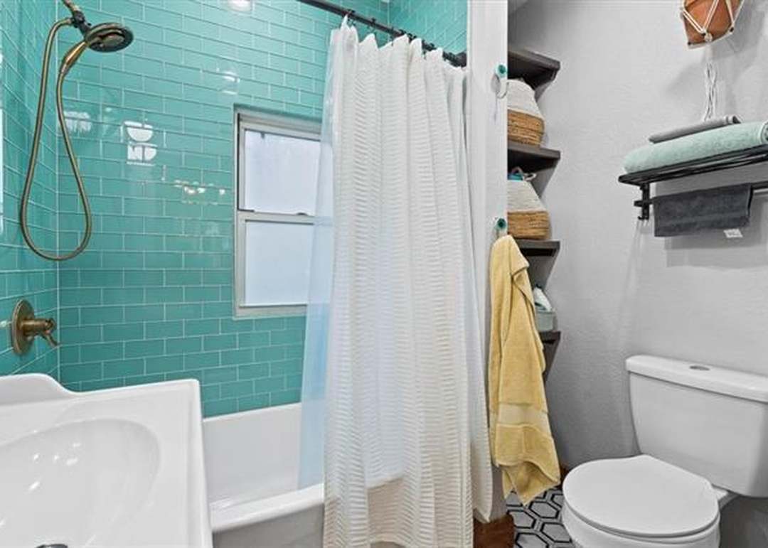 634 SPLITLOG Avenue — photo 7