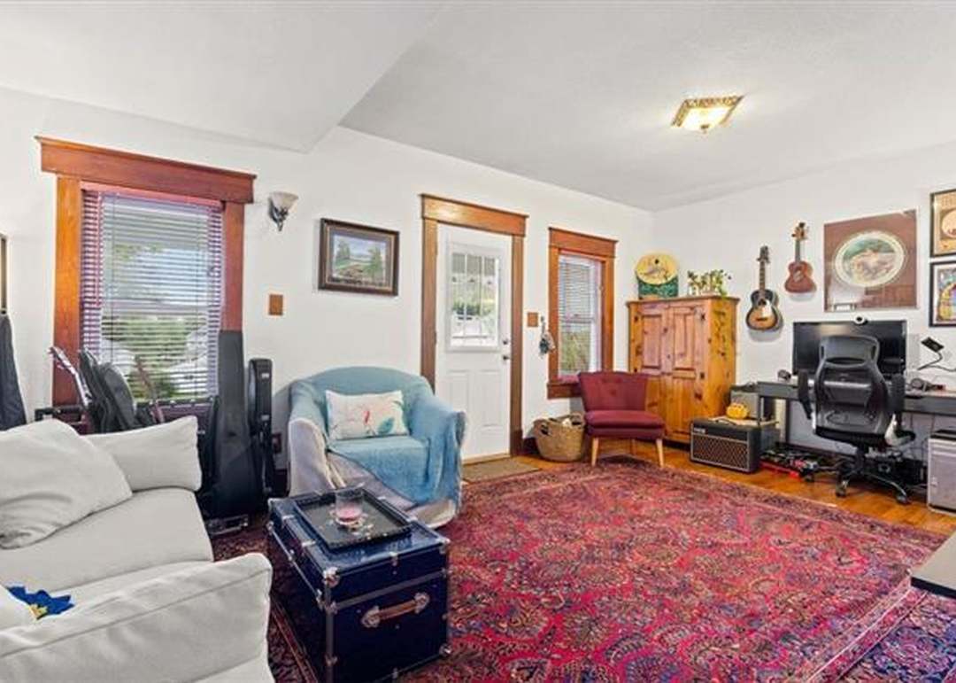 634 SPLITLOG Avenue — photo 11