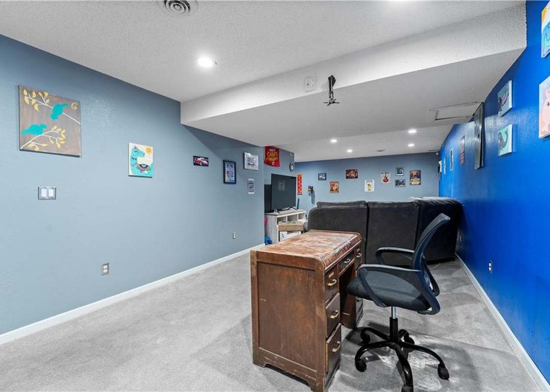 6342 Stevenson Street — photo 37