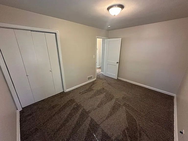 6406 W 72nd Terrace — photo 4
