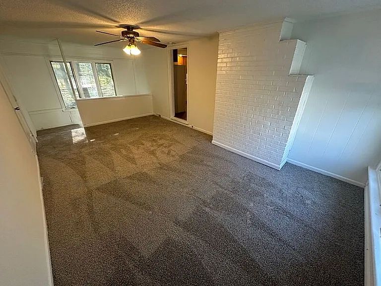 6406 W 72nd Terrace — photo 8
