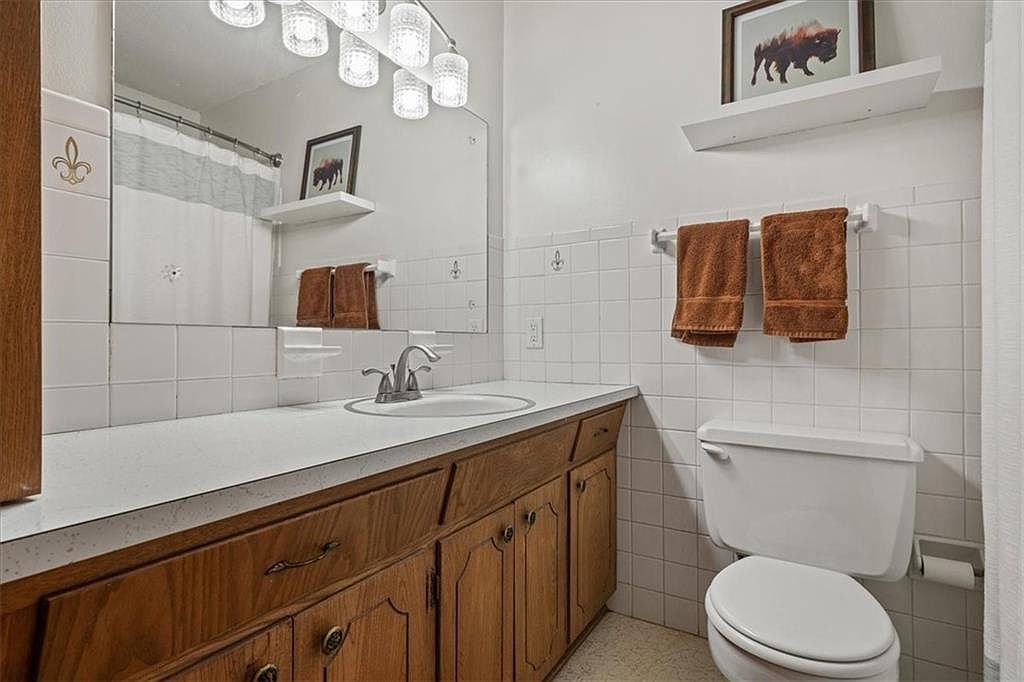 6424 Evanston Avenue — photo 19