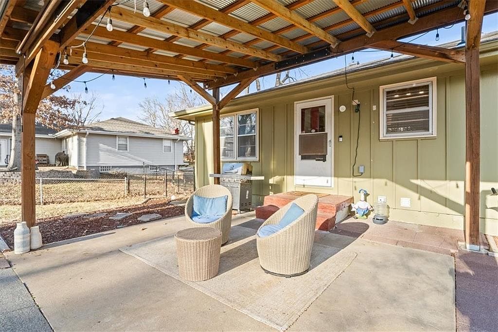 6424 Evanston Avenue — photo 29
