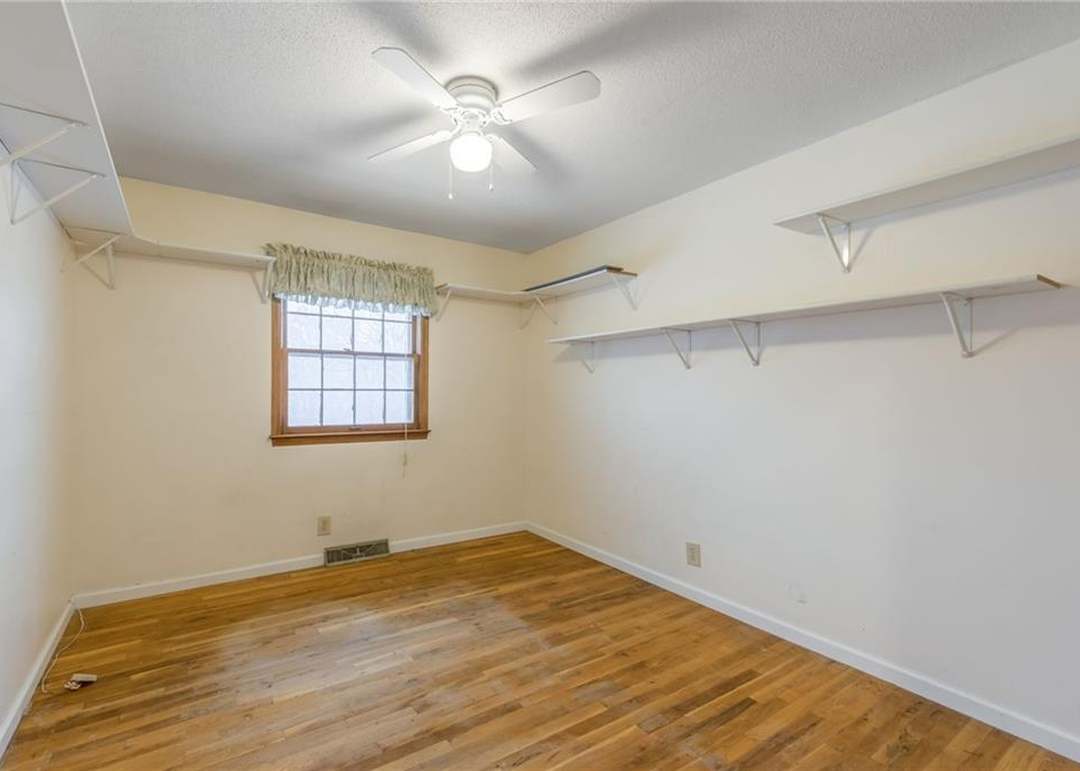 6512 Valley View Drive — photo 7