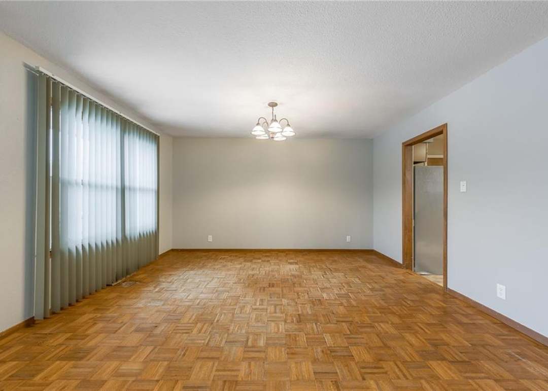 6512 Valley View Drive — photo 18
