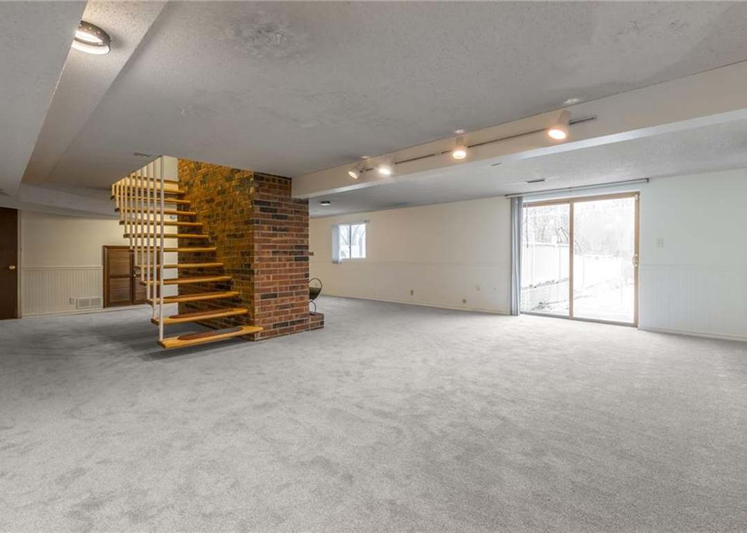 6512 Valley View Drive — photo 27