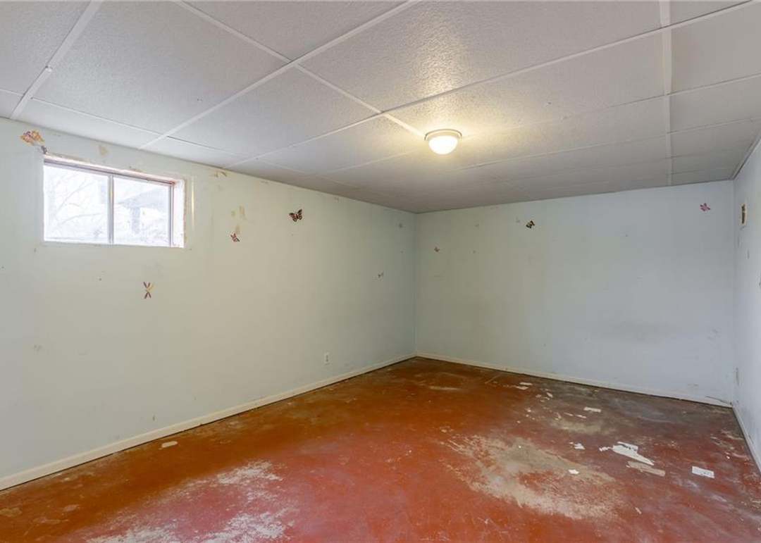 6512 Valley View Drive — photo 35