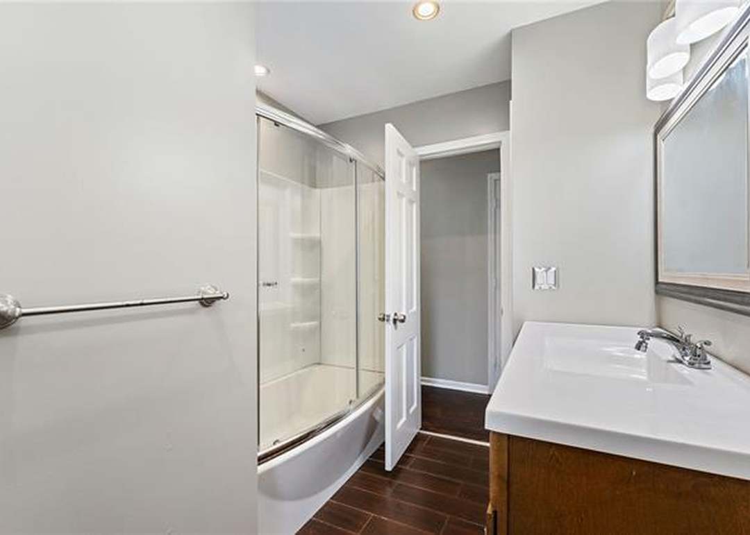 6522 Sterling Street — photo 4
