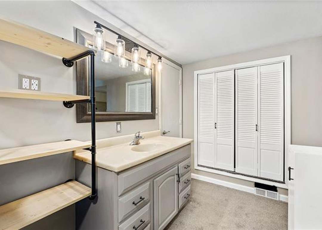 6522 Sterling Street — photo 41