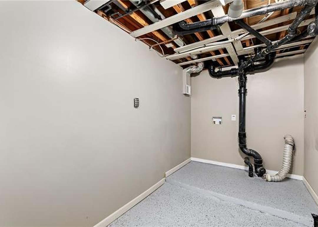6522 Sterling Street — photo 49