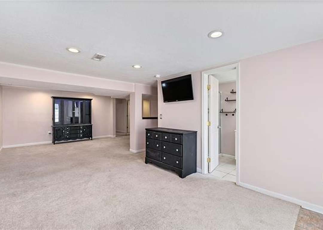 6522 Sterling Street — photo 53
