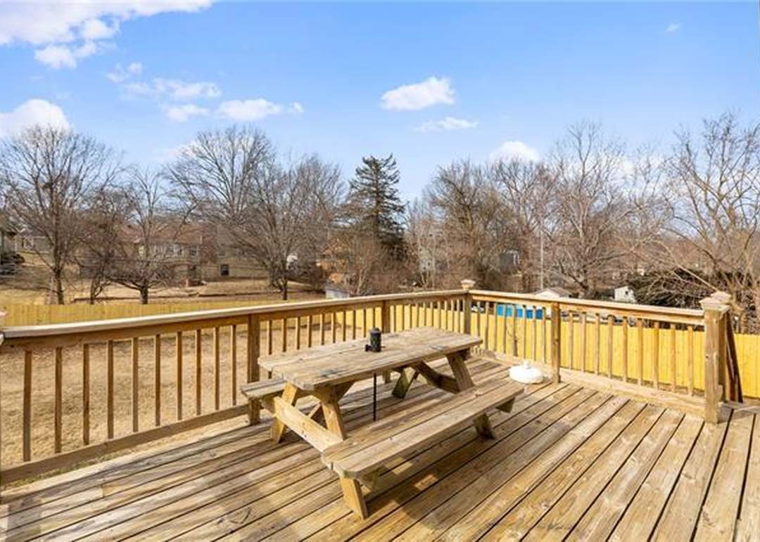 6522 Sterling Street — photo 56