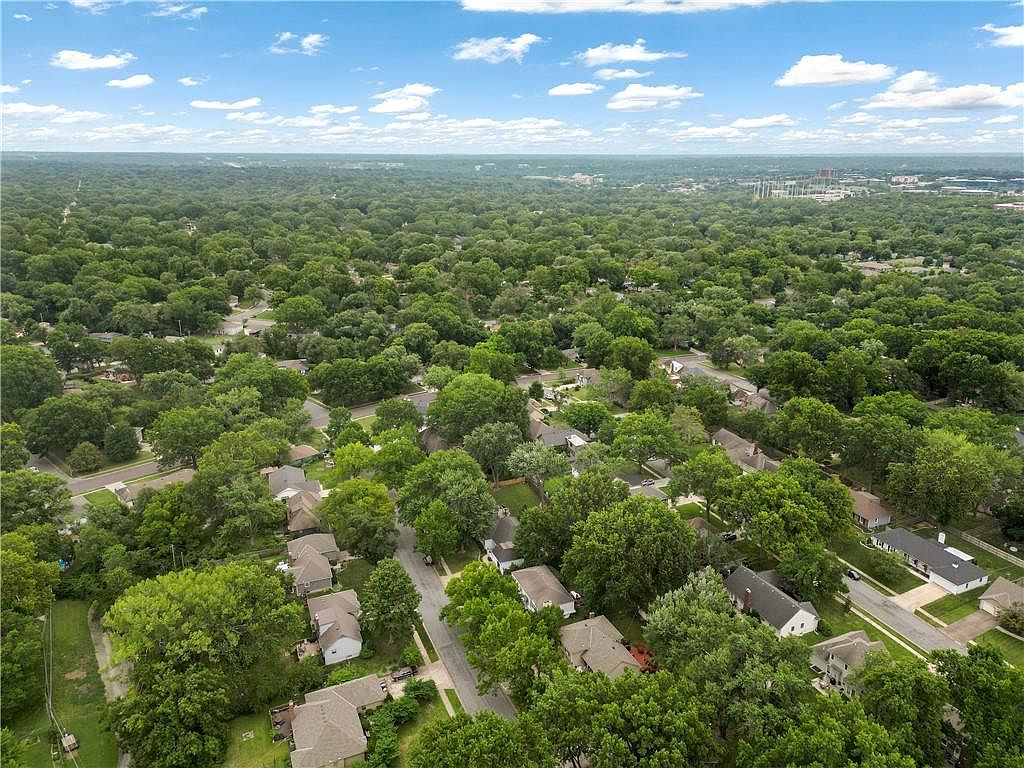6524 W 100th Street — photo 46