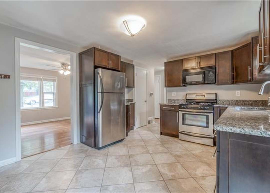 6532 Lowell Avenue — photo 8
