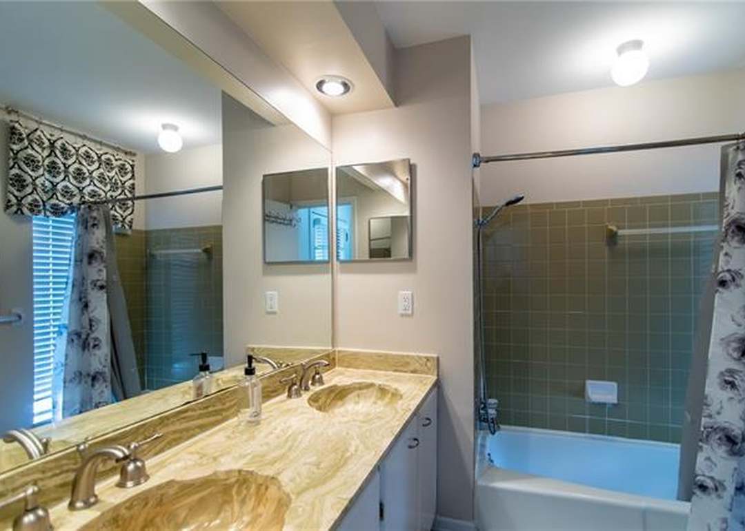 6556 W 49th Street — photo 7