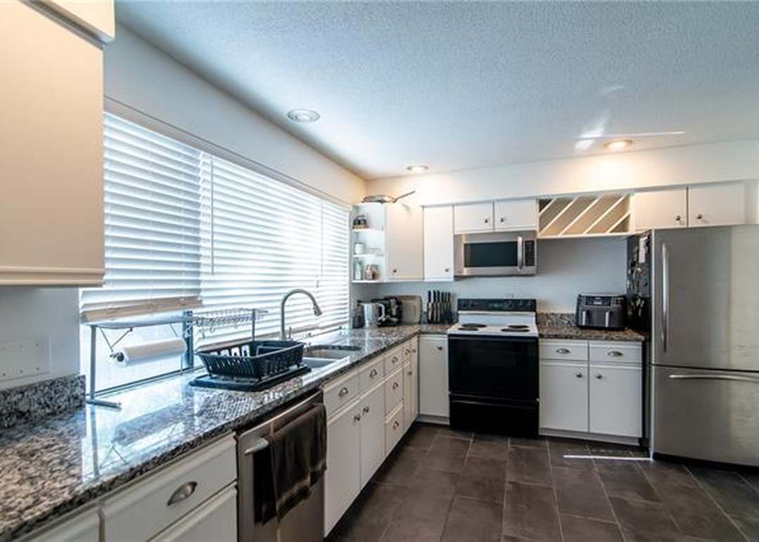 6556 W 49th Street — photo 14