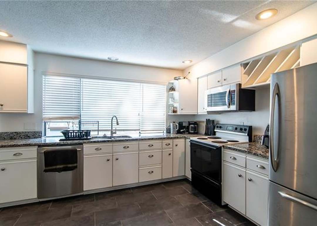6556 W 49th Street — photo 16