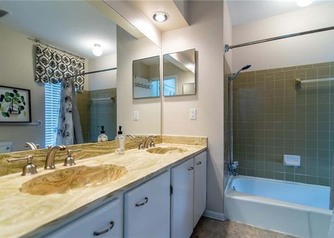 6556 W 49th Street — photo 19
