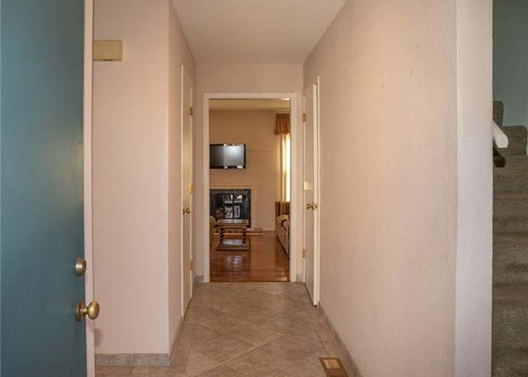 6633 Noland Road — photo 6