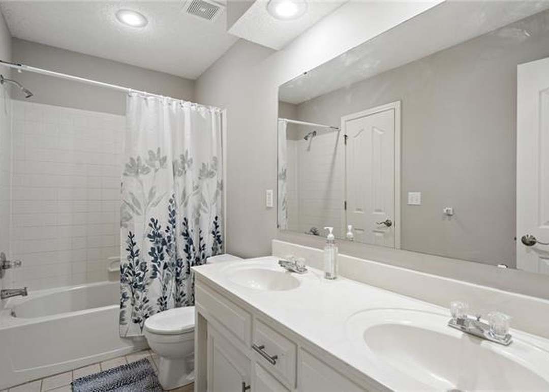 6700 W 148th Street — photo 27