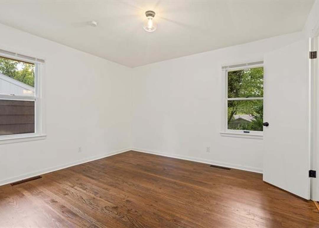 6712 E 98th Street — photo 17