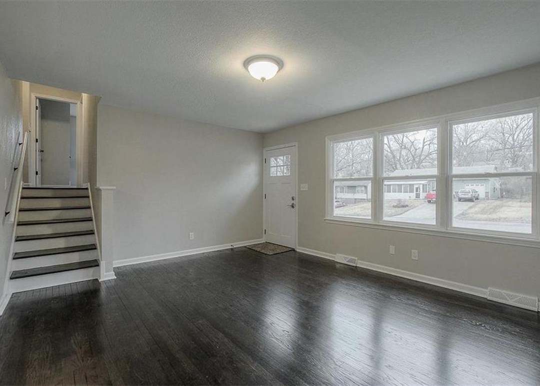 6715 Indiana Avenue — photo 5