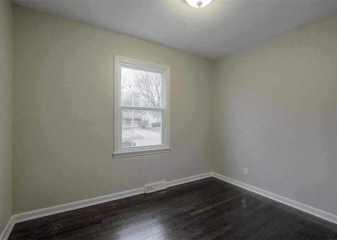 6715 Indiana Avenue — photo 18
