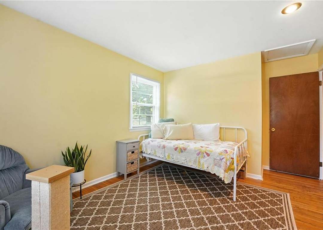 6728 Mackey Street — photo 26