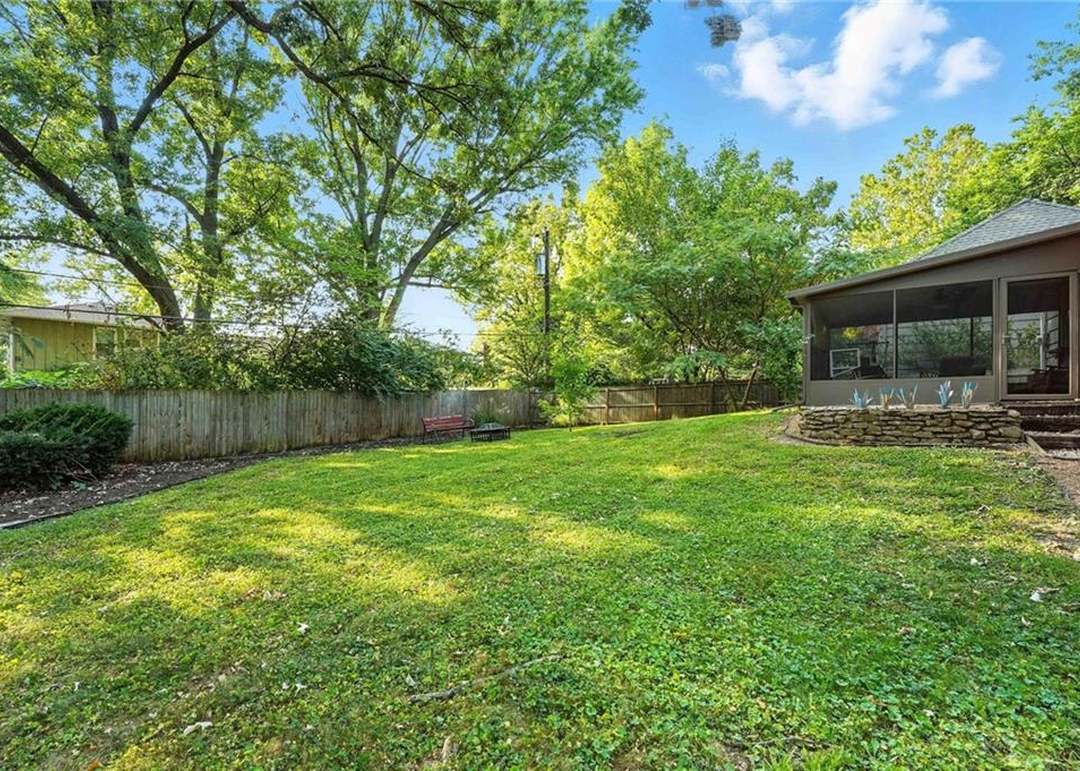 6728 Mackey Street — photo 37