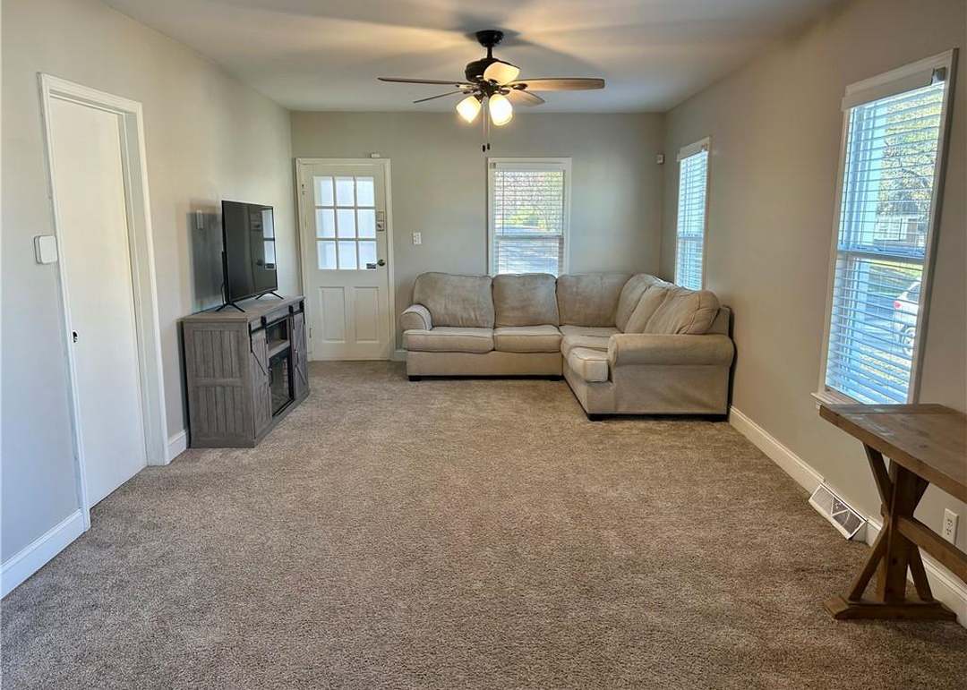6746 Leavenworth Road — photo 9