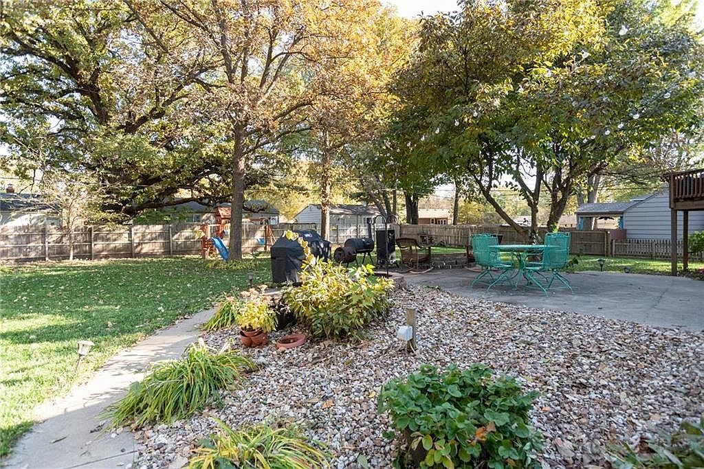 6801 Mackey Street — photo 65