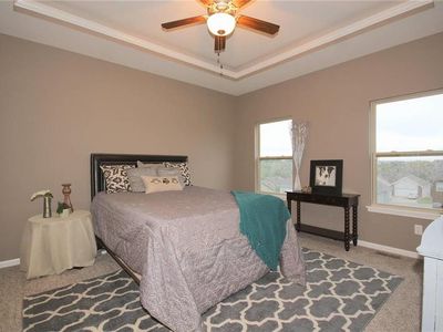 6827 Larson Avenue — photo 11