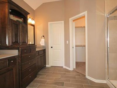 6827 Larson Avenue — photo 14