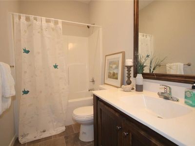 6827 Larson Avenue — photo 17