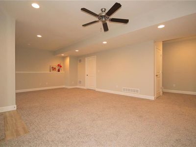 6827 Larson Avenue — photo 19