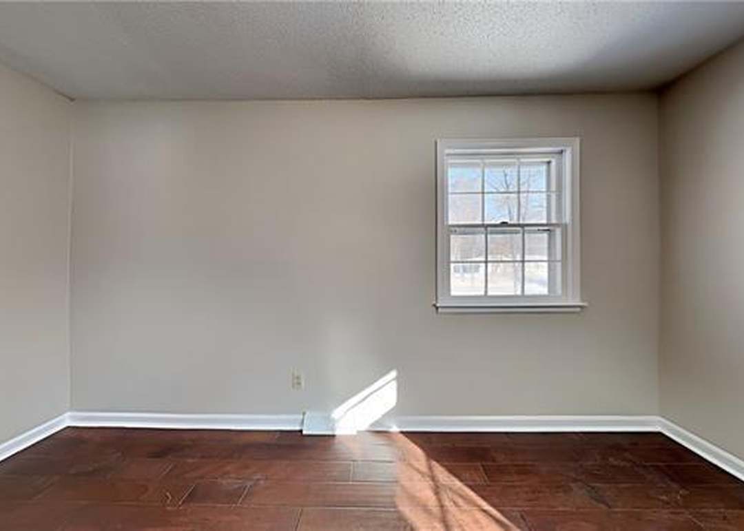 6832 Warwick Street — photo 19