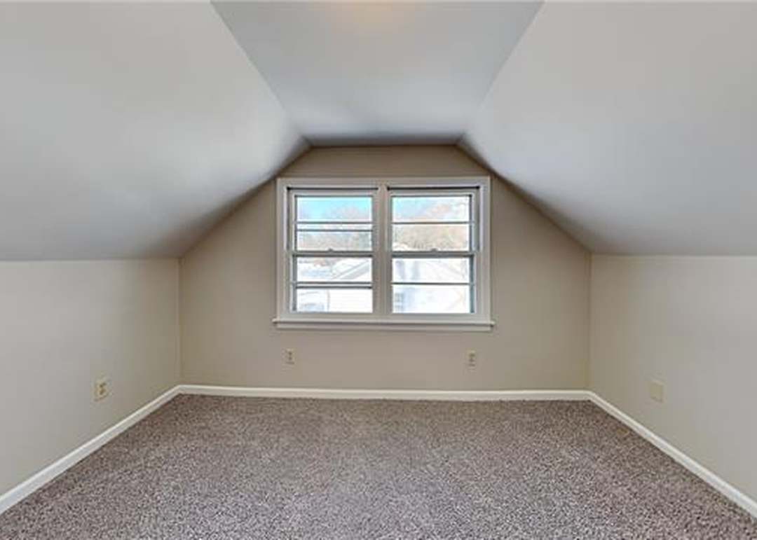 6832 Warwick Street — photo 20