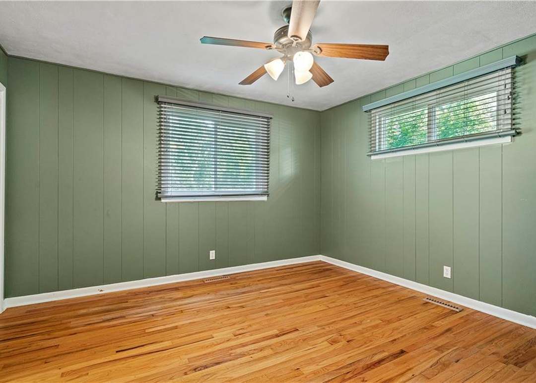 6900 Parallel Parkway — photo 17